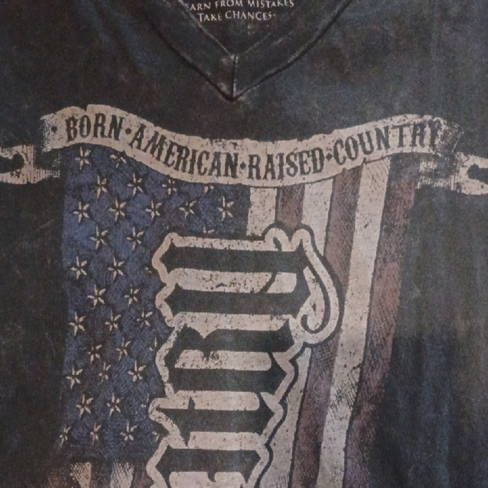 Chapter Black Graphic Tee - Picture 3 of 5